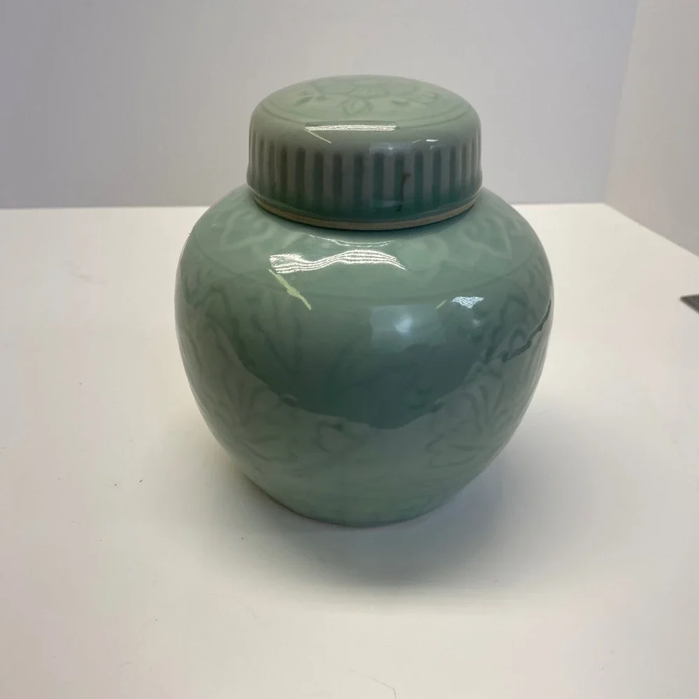 Antique Celadon Green Floral Ginger Jar Ceramic Asian Style Lidded Vase 5.5in